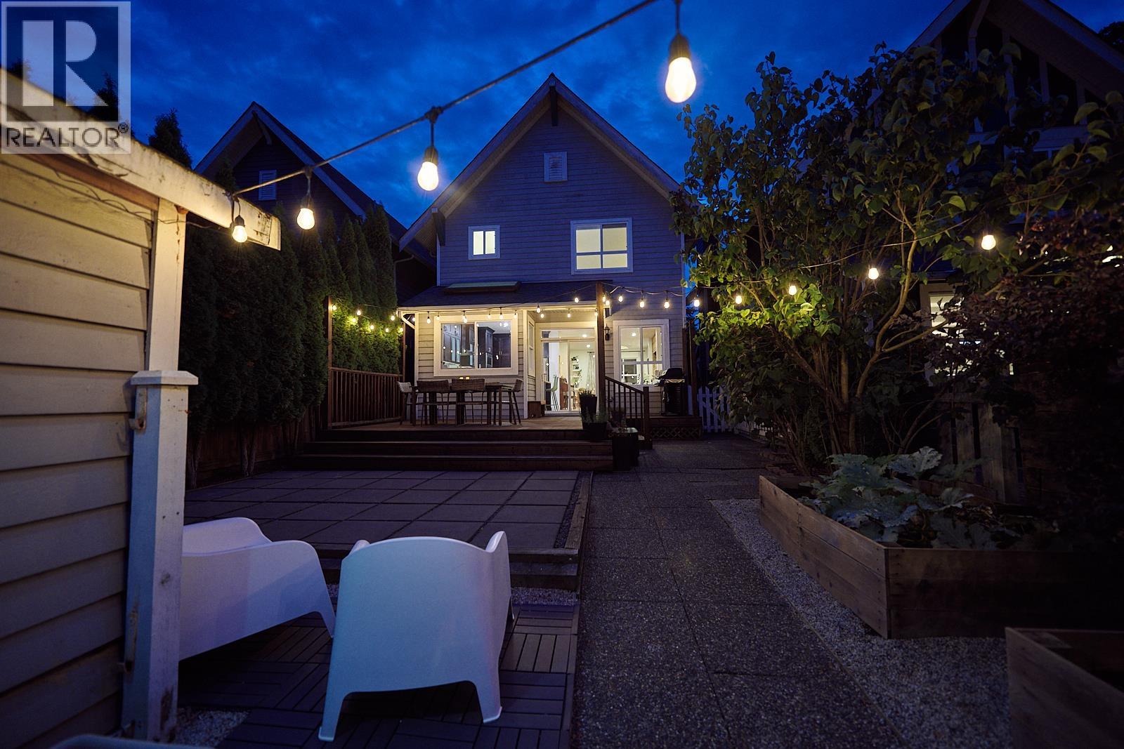 183 STAR CRESCENT, New Westminster