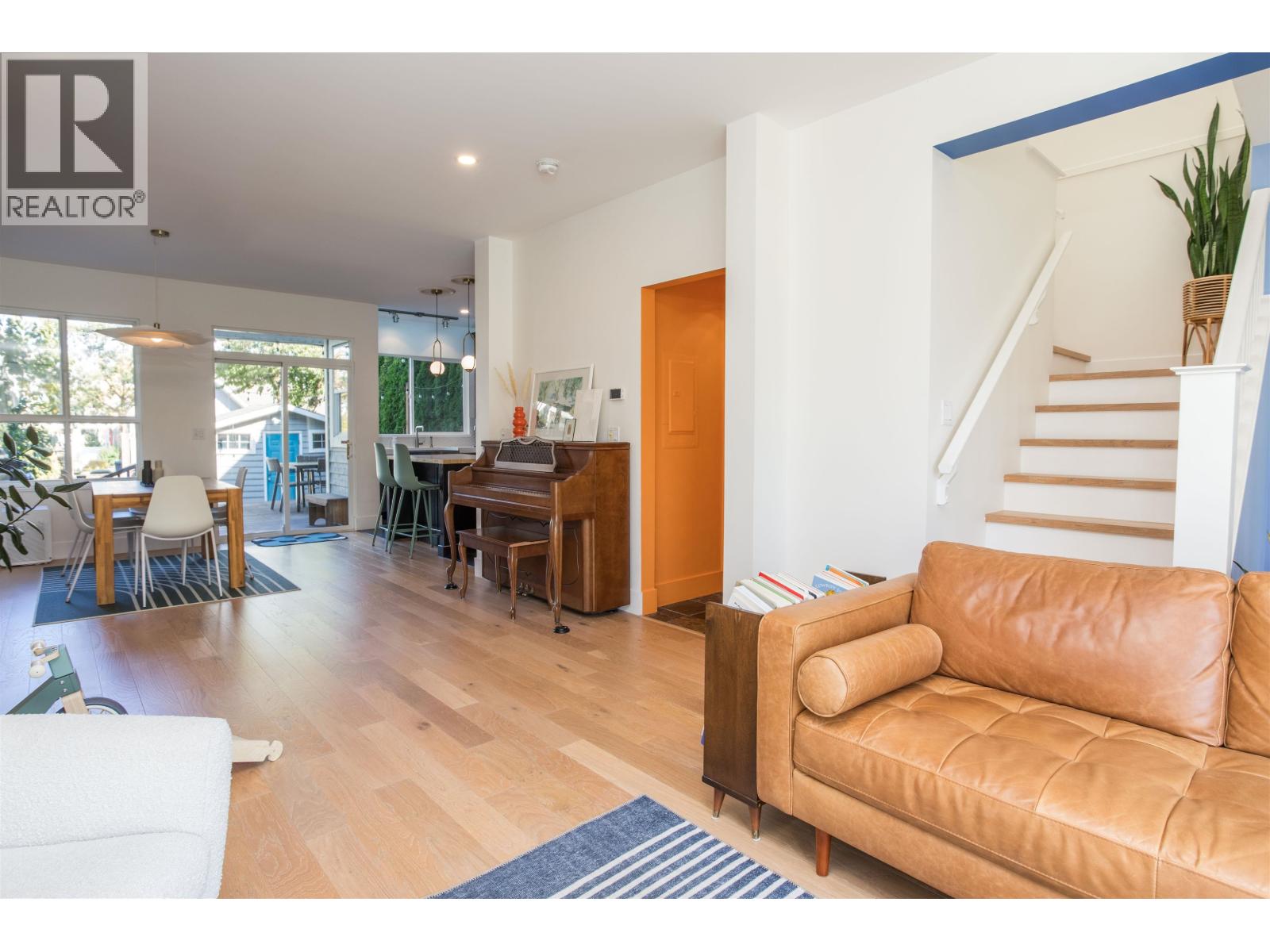 183 STAR CRESCENT, New Westminster