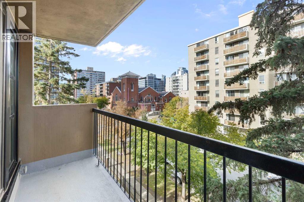 Single Family House for Sale in    Avenue SW Beltline Calgary 