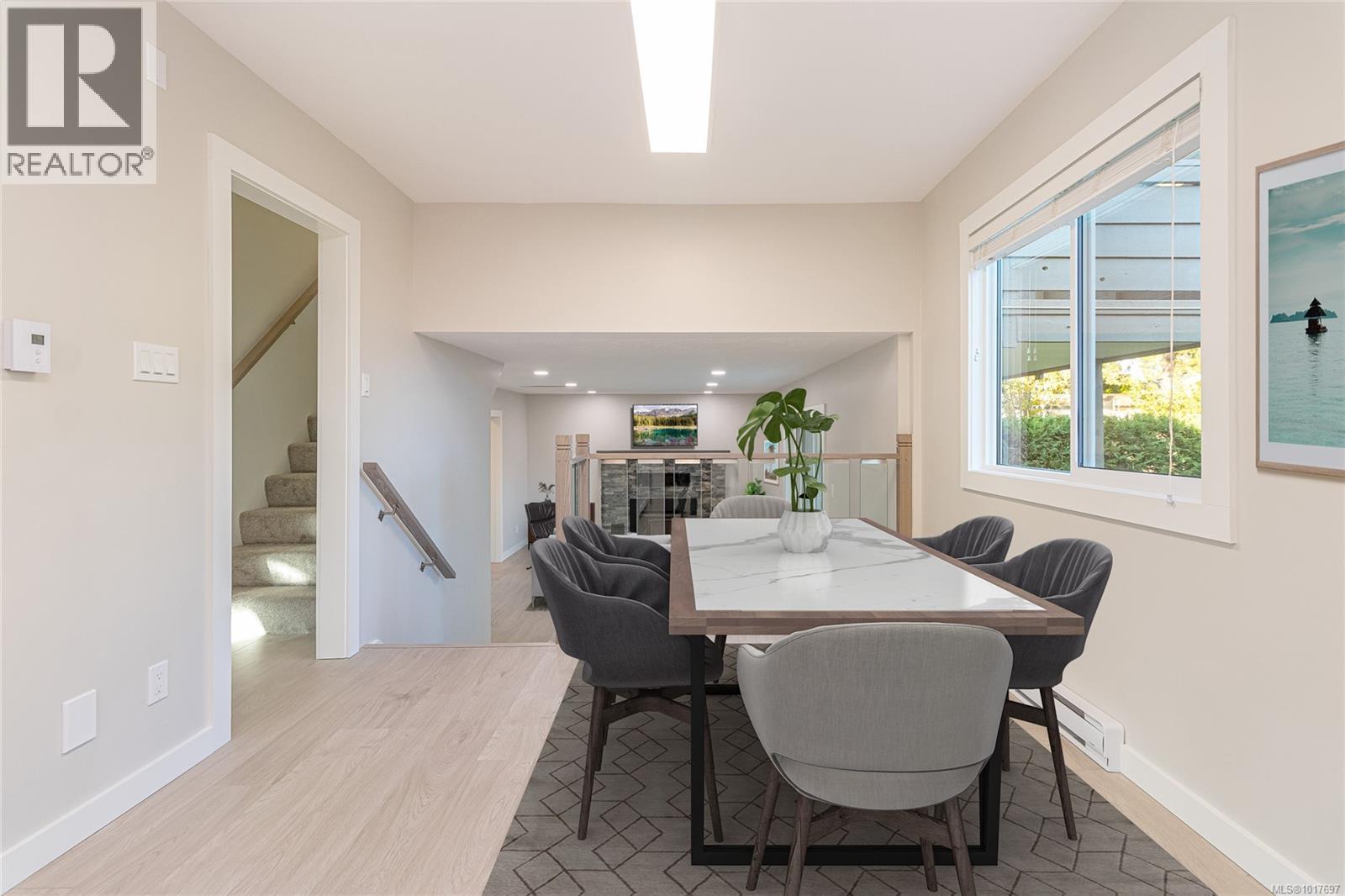 545 Rowan Ave, Parksville