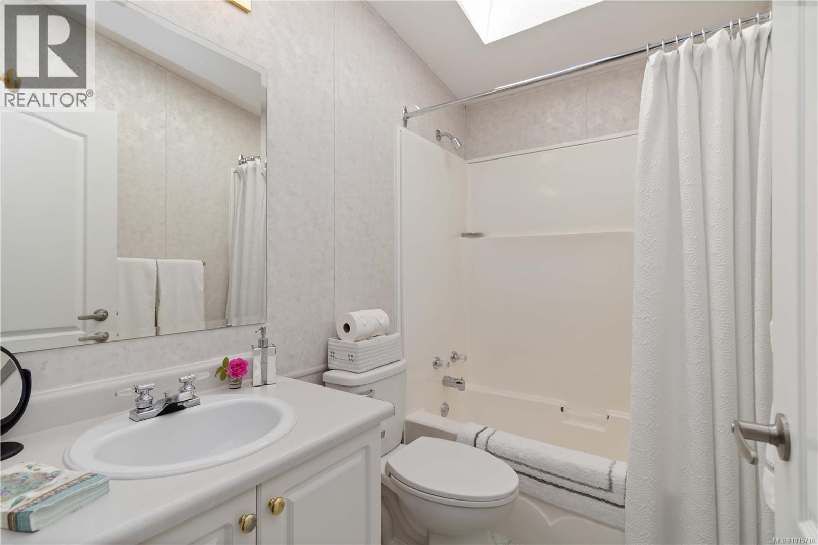 5 7509 Central Saanich Road, Central Saanich