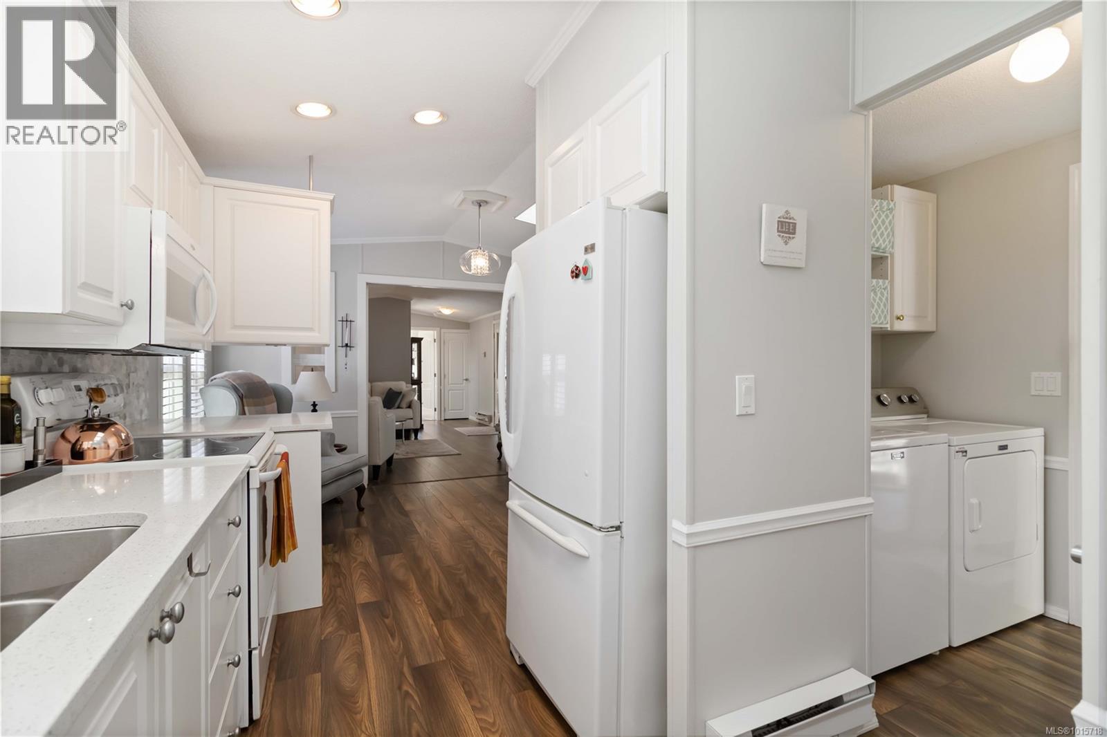 5 7509 Central Saanich Road, Central Saanich