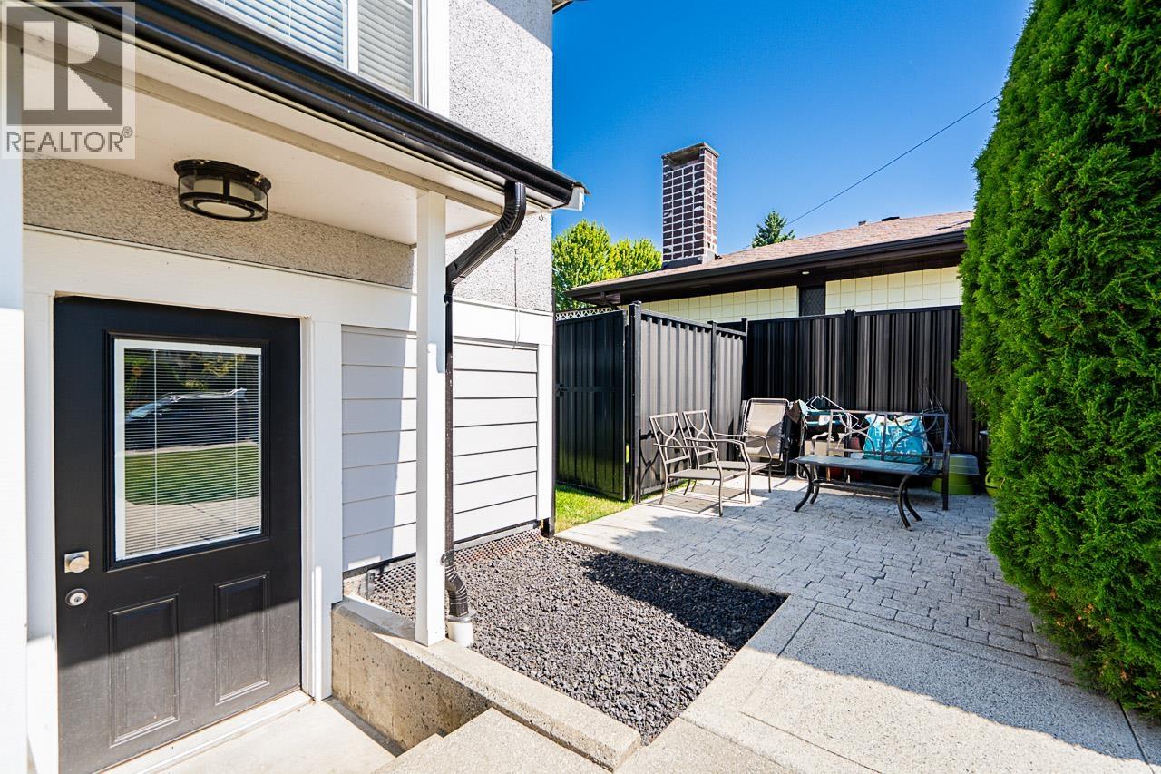 905 EDINBURGH STREET, New Westminster
