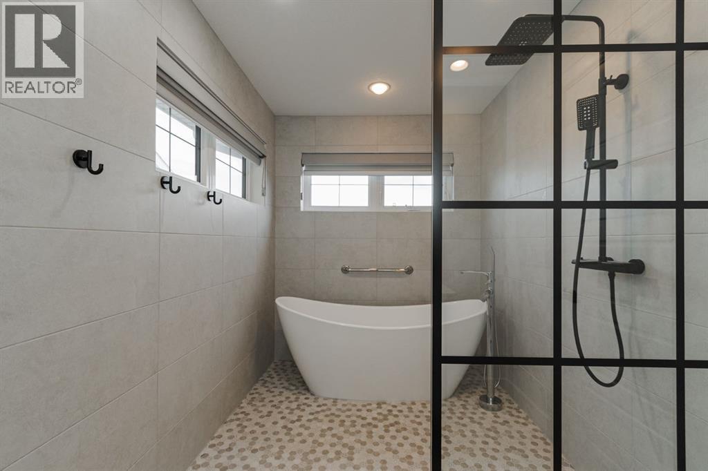 136 Dakin Road, Fort McMurray
