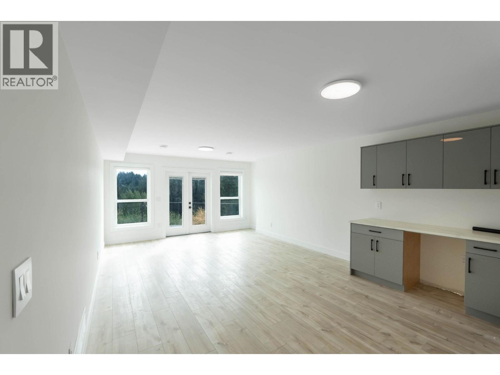 30 830 Westview Way, West Kelowna