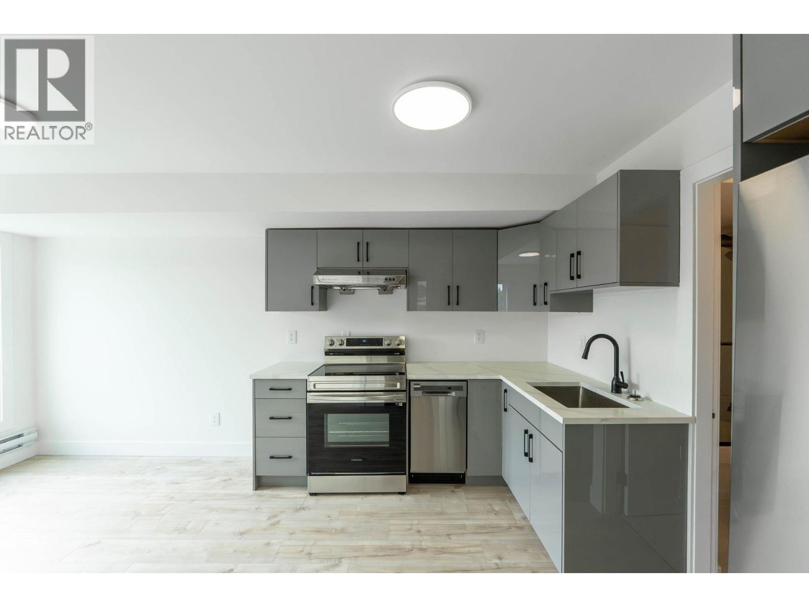 30 830 Westview Way, West Kelowna