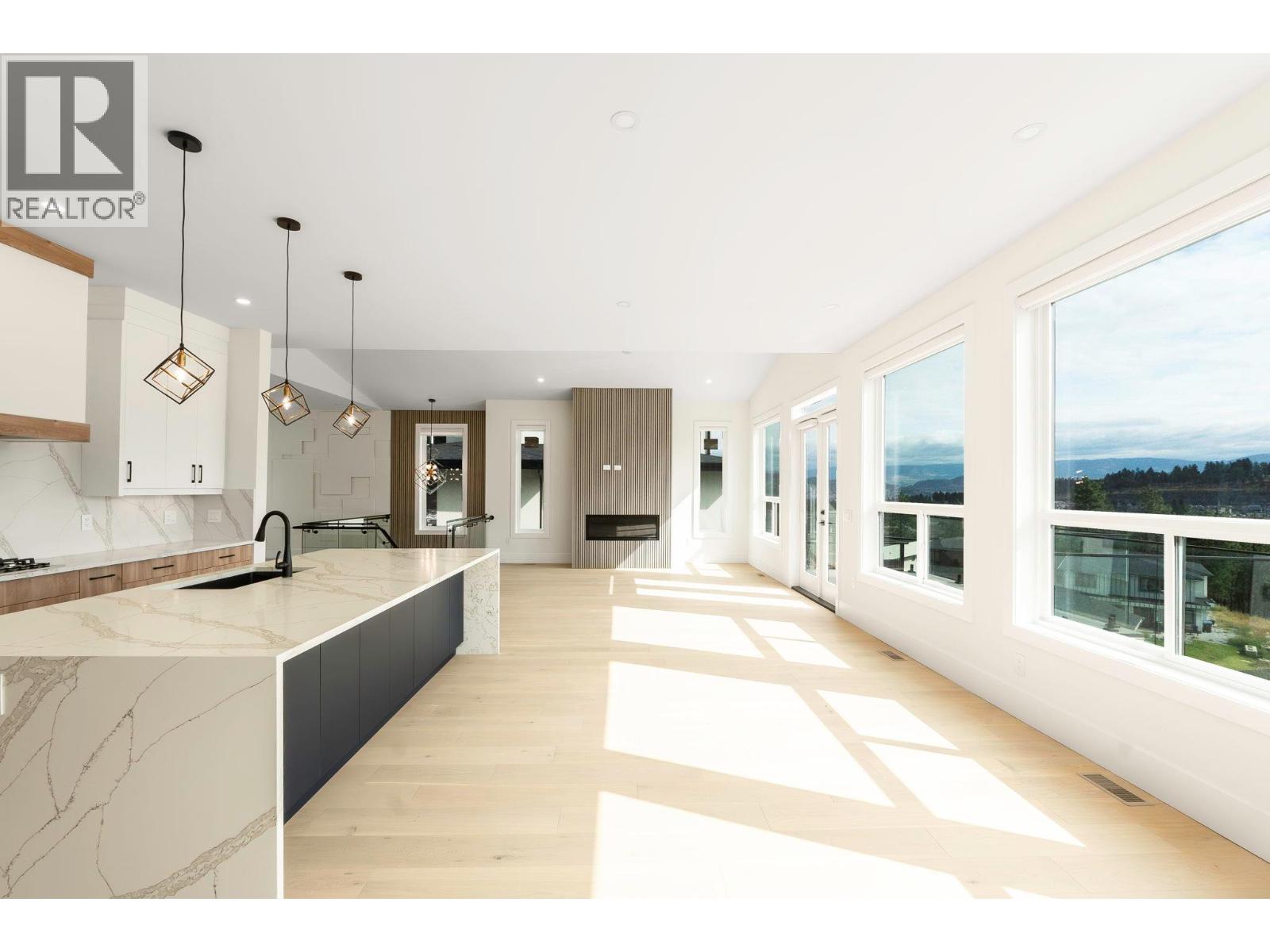 30 830 Westview Way, West Kelowna