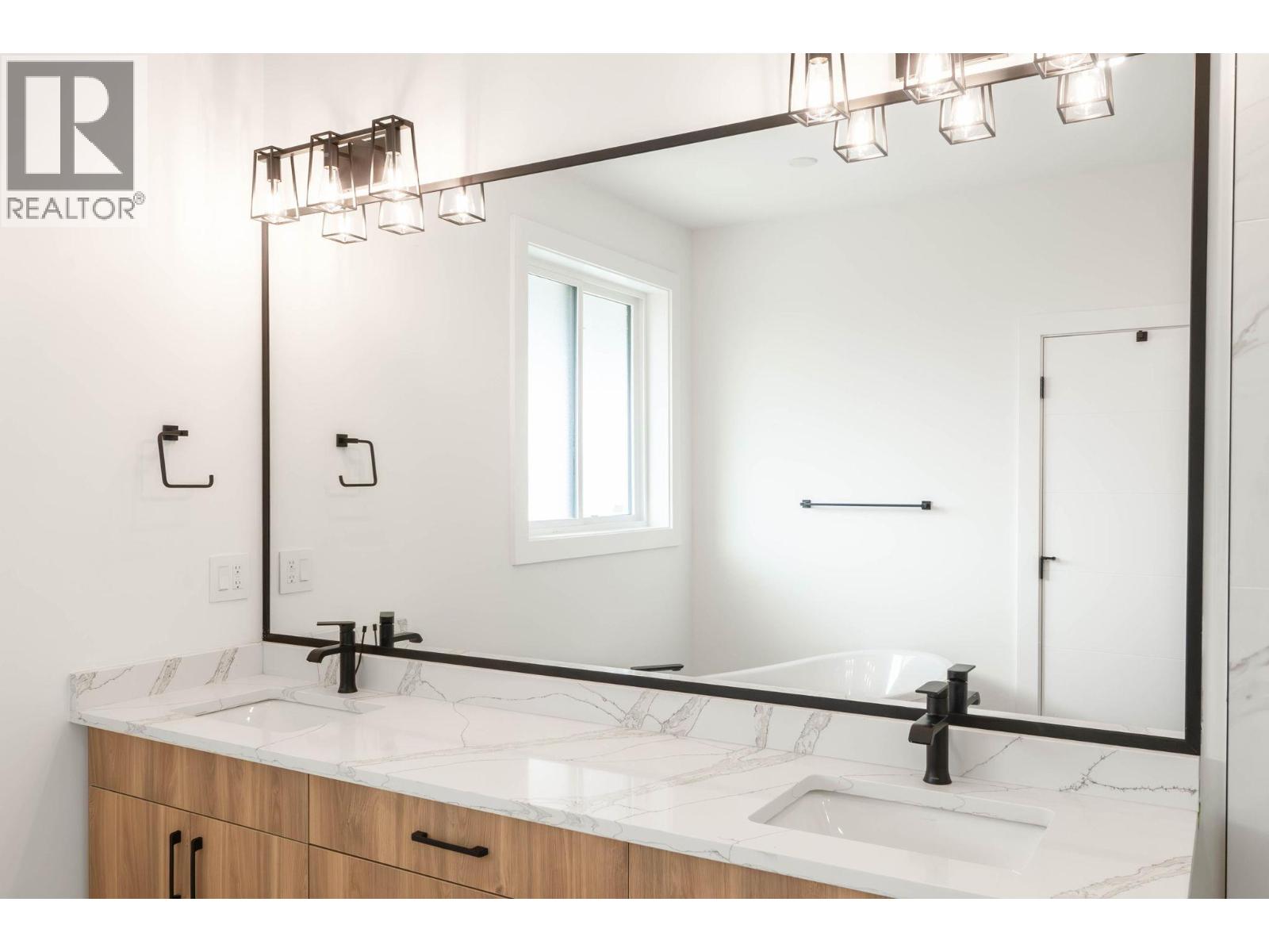 30 830 Westview Way, West Kelowna