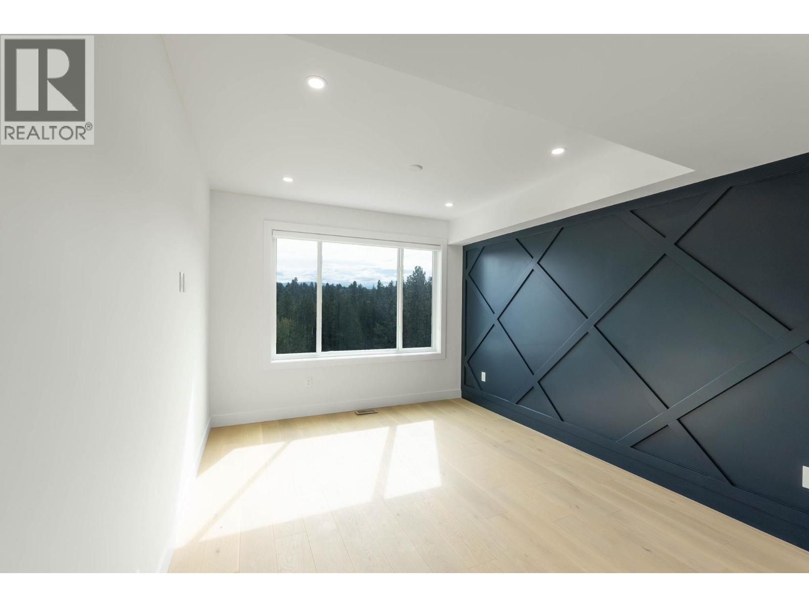 30 830 Westview Way, West Kelowna