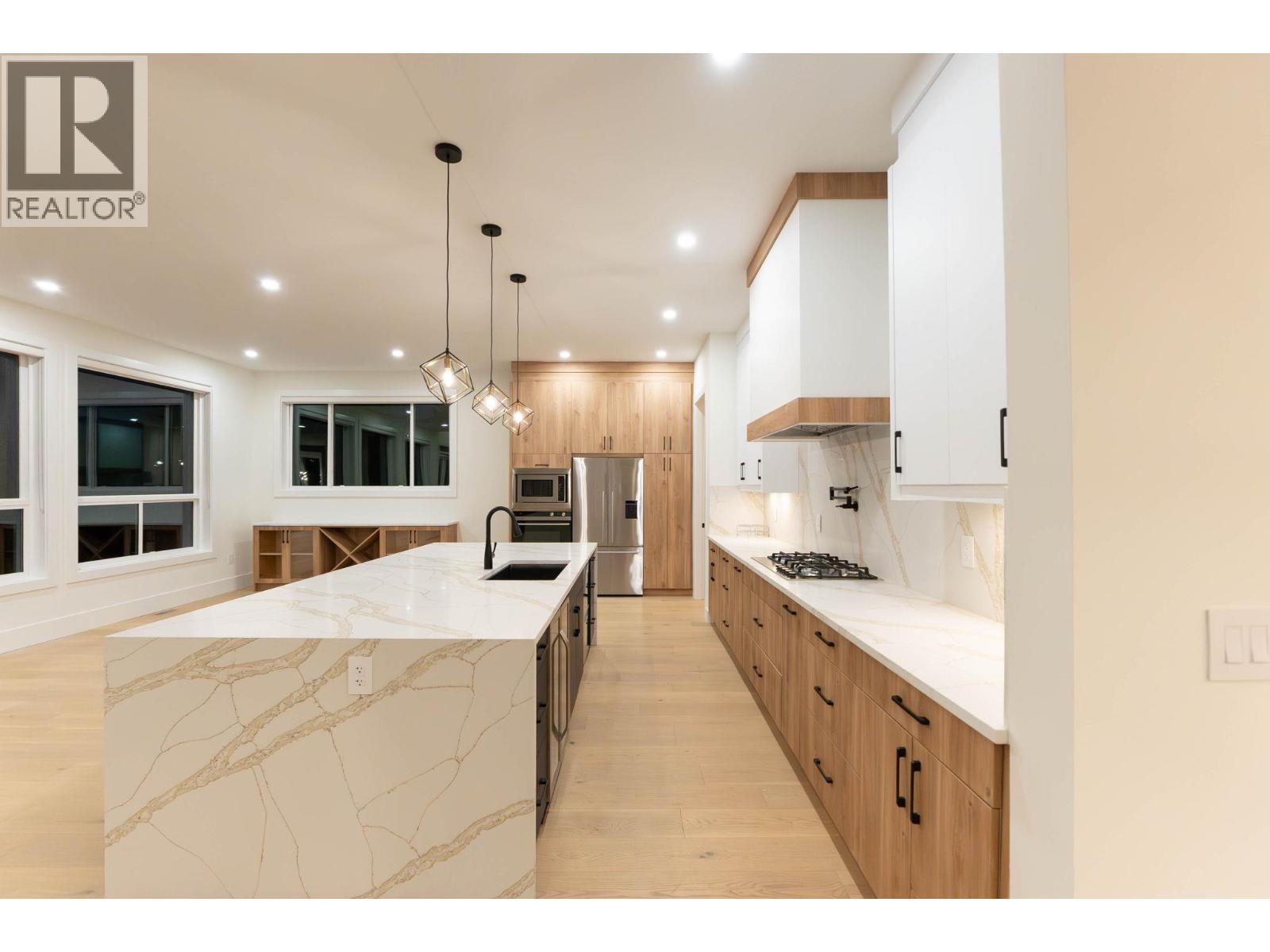 30 830 Westview Way, West Kelowna