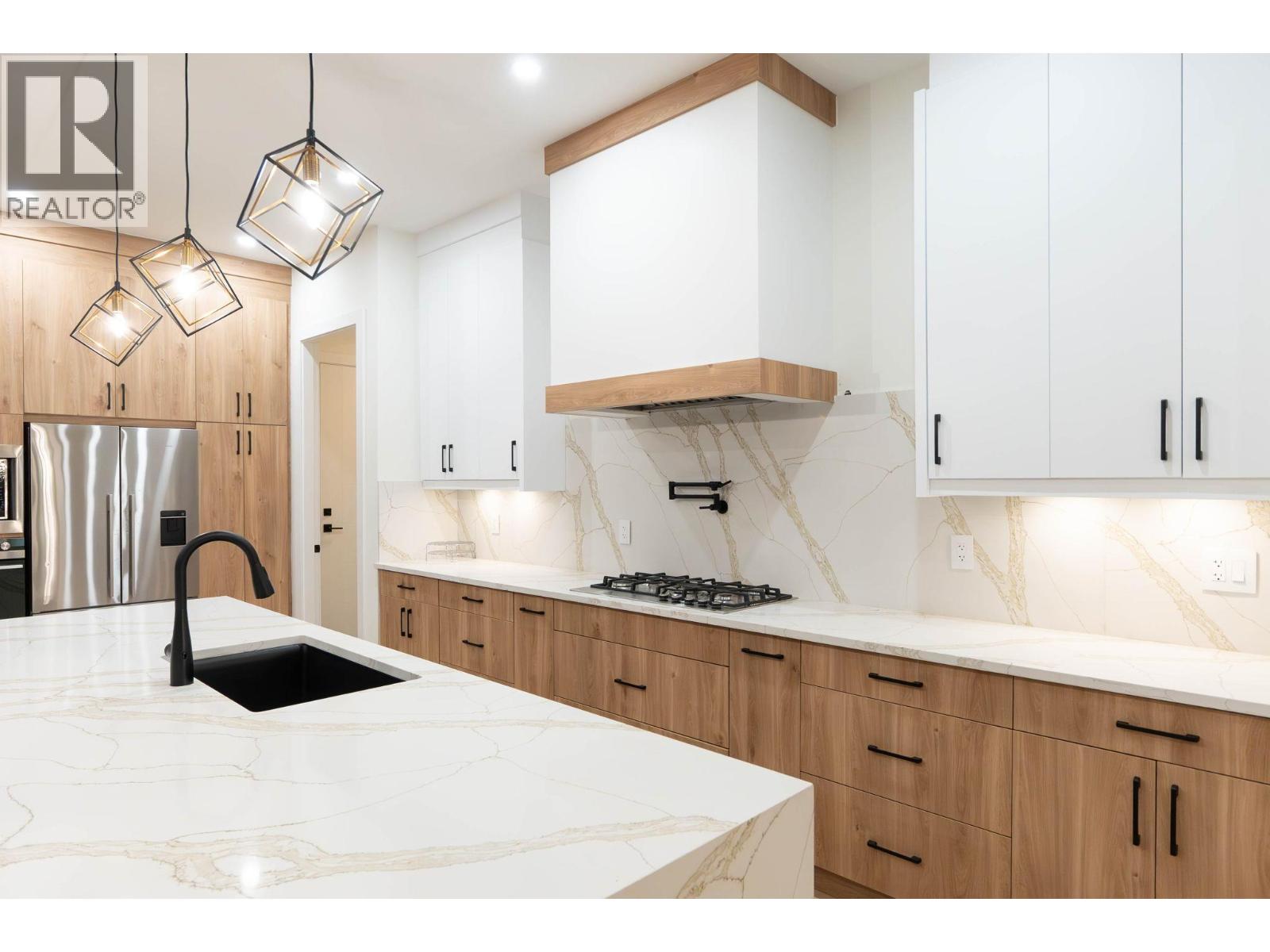 30 830 Westview Way, West Kelowna