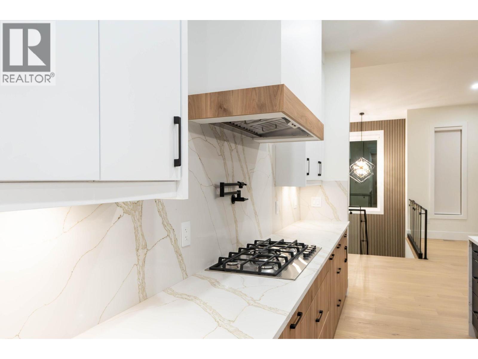 30 830 Westview Way, West Kelowna