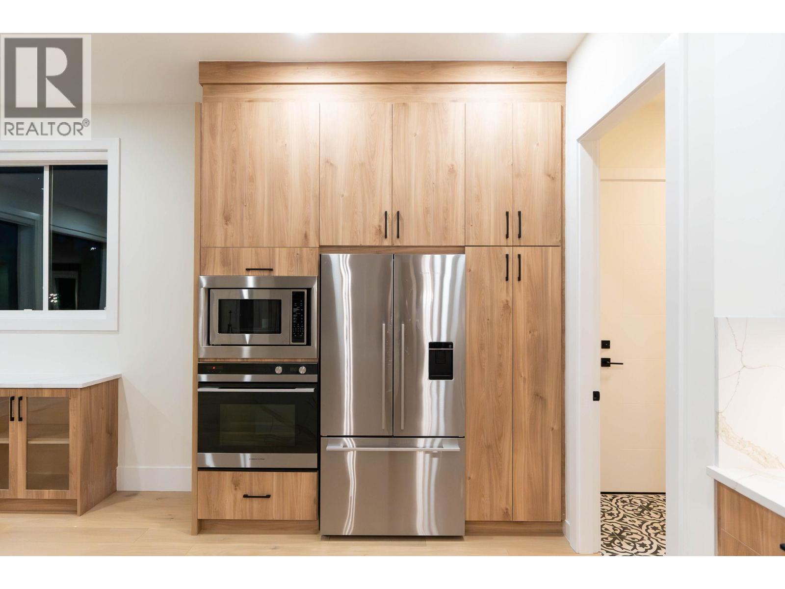 30 830 Westview Way, West Kelowna