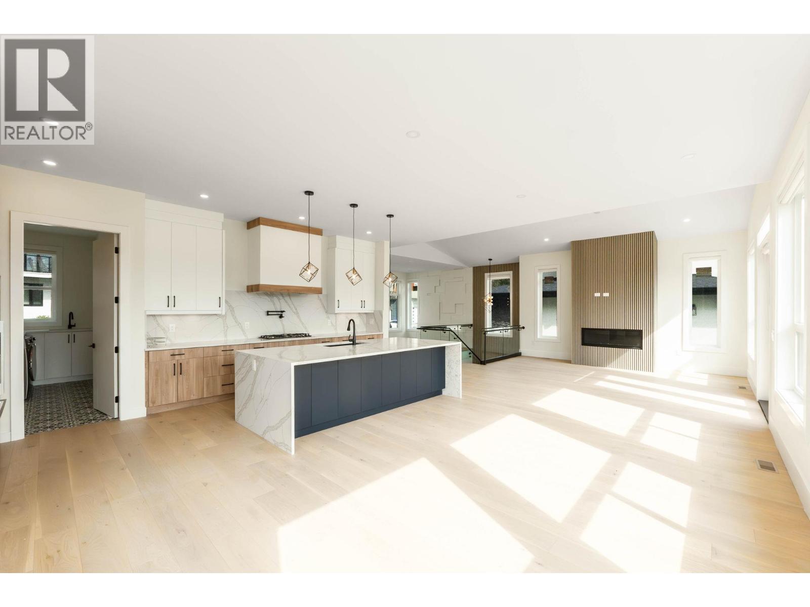 30 830 Westview Way, West Kelowna