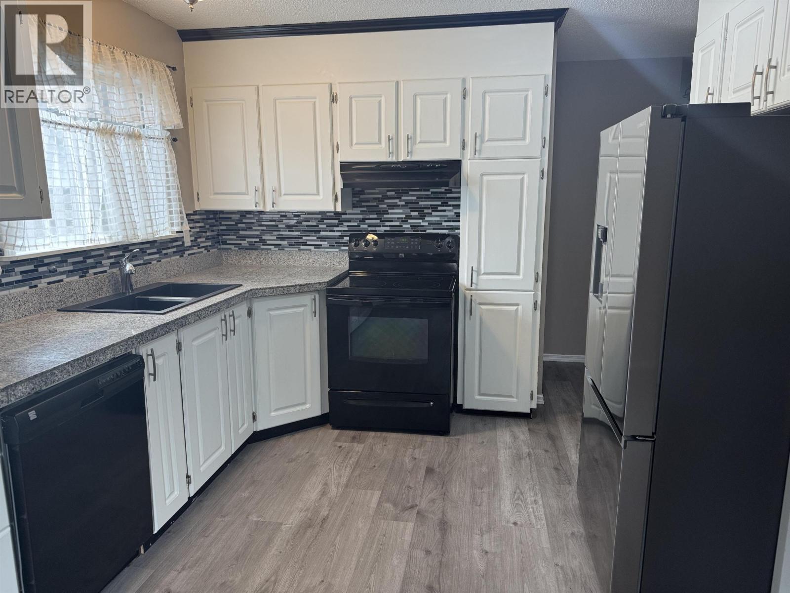 220 CRYSDALE DRIVE, Mackenzie