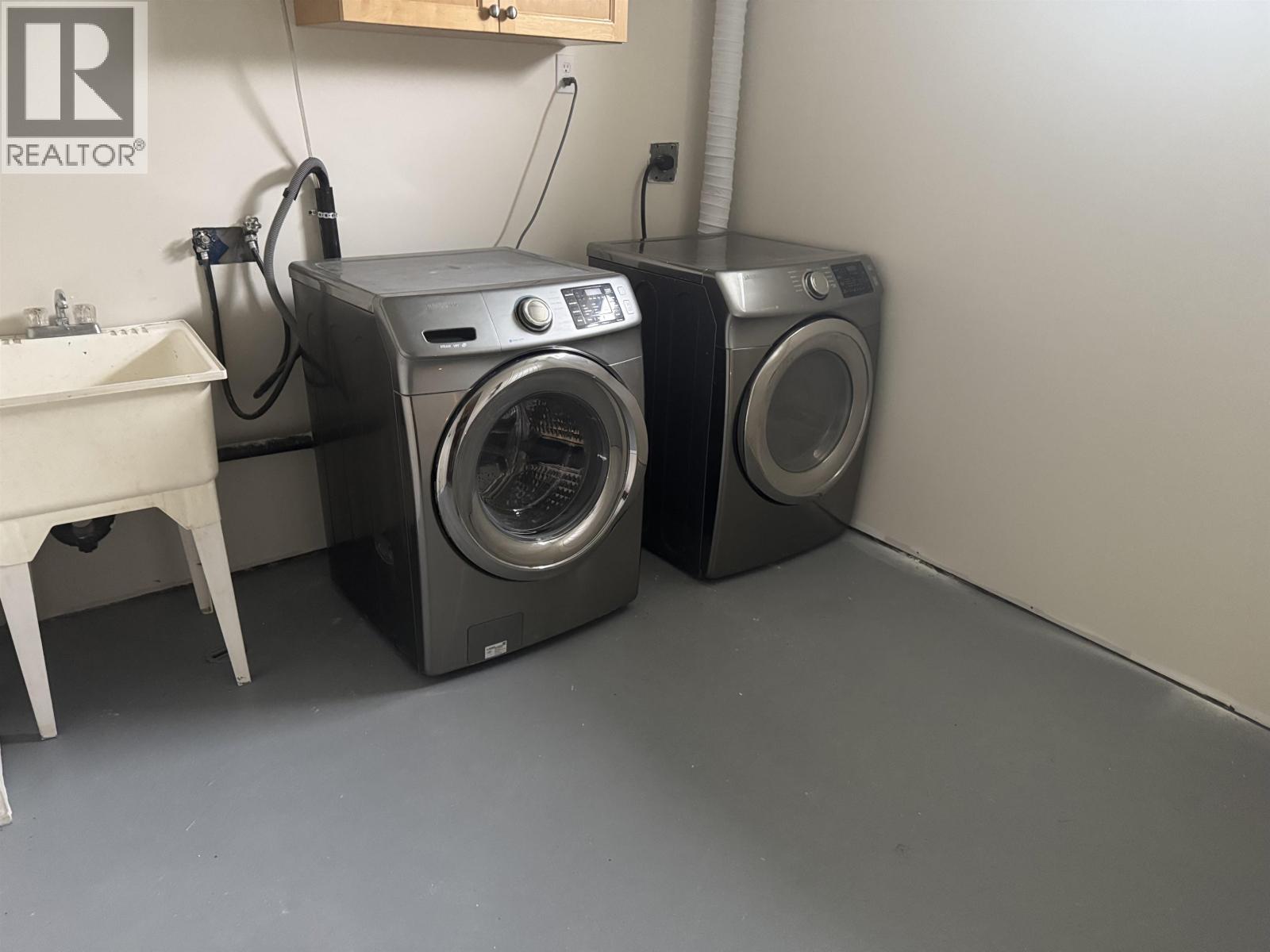 220 CRYSDALE DRIVE, Mackenzie