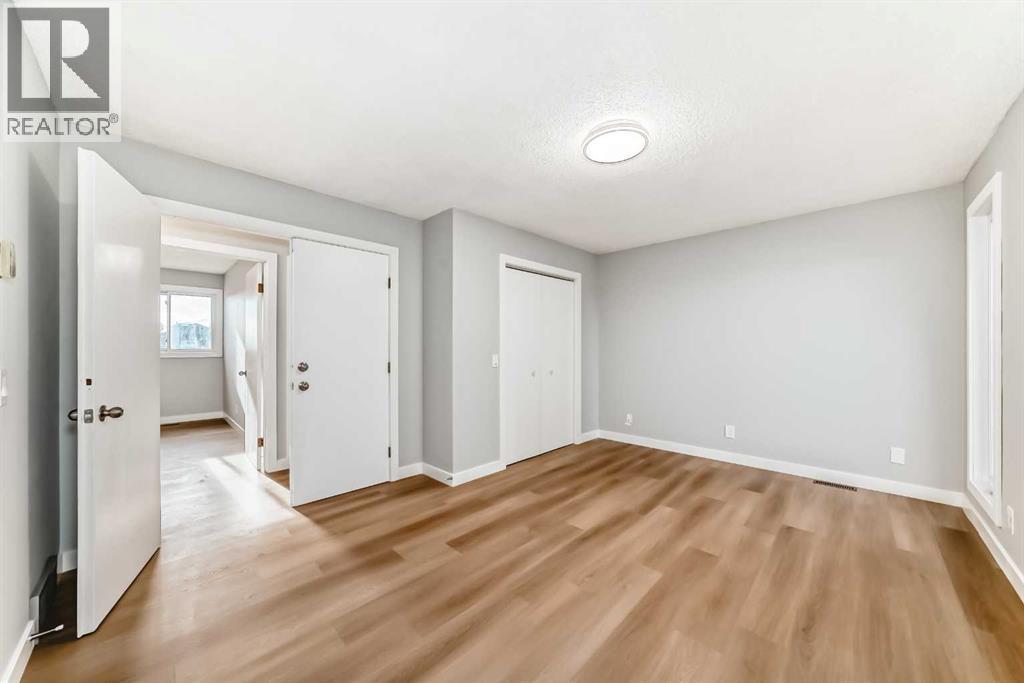 Single Family House for Sale in  Woodbine Boulevard SW Woodbine Calgary 