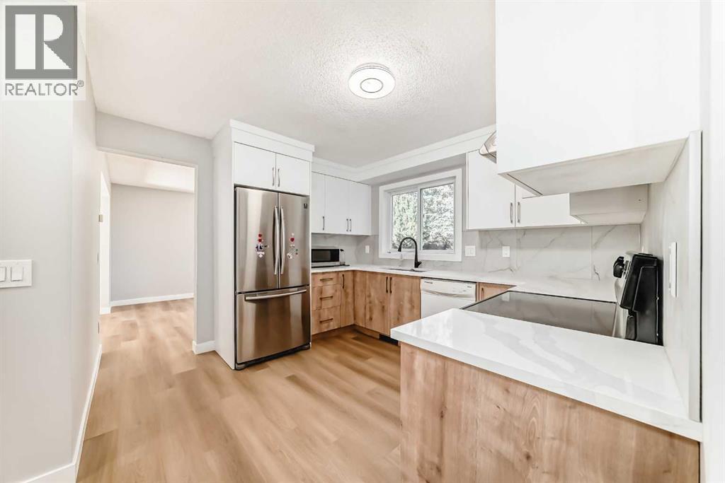 Single Family House for Sale in  Woodbine Boulevard SW Woodbine Calgary 