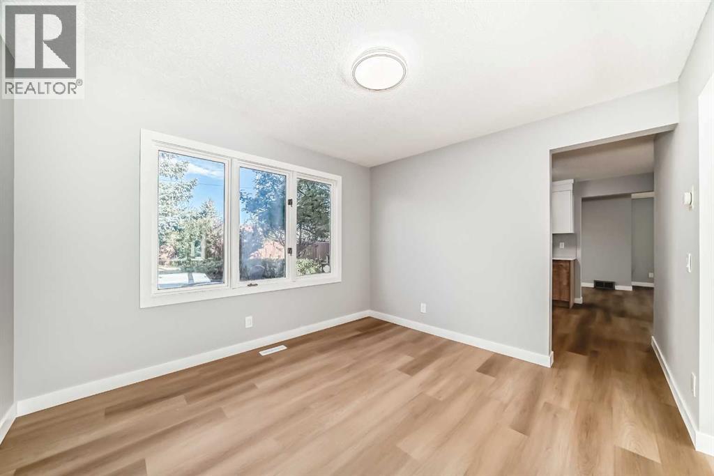 Single Family House for Sale in  Woodbine Boulevard SW Woodbine Calgary 