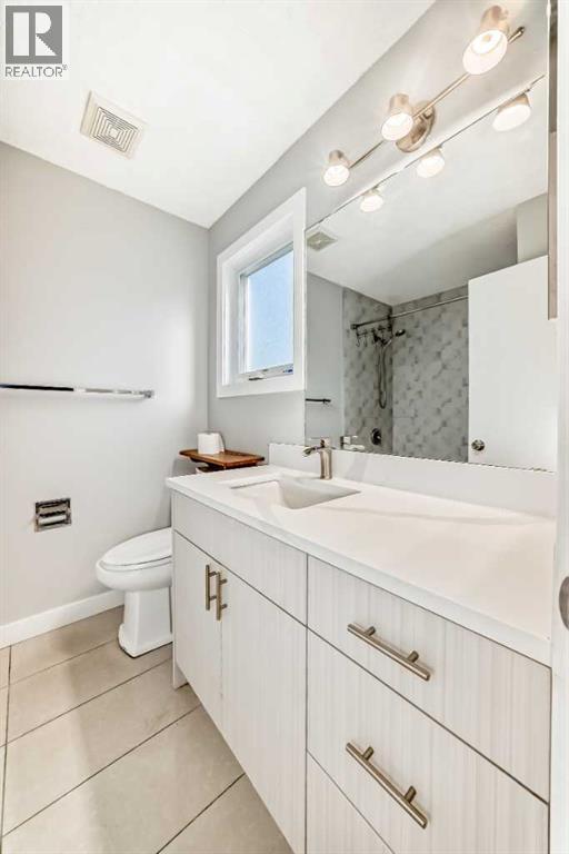 Single Family House for Sale in  Woodbine Boulevard SW Woodbine Calgary 