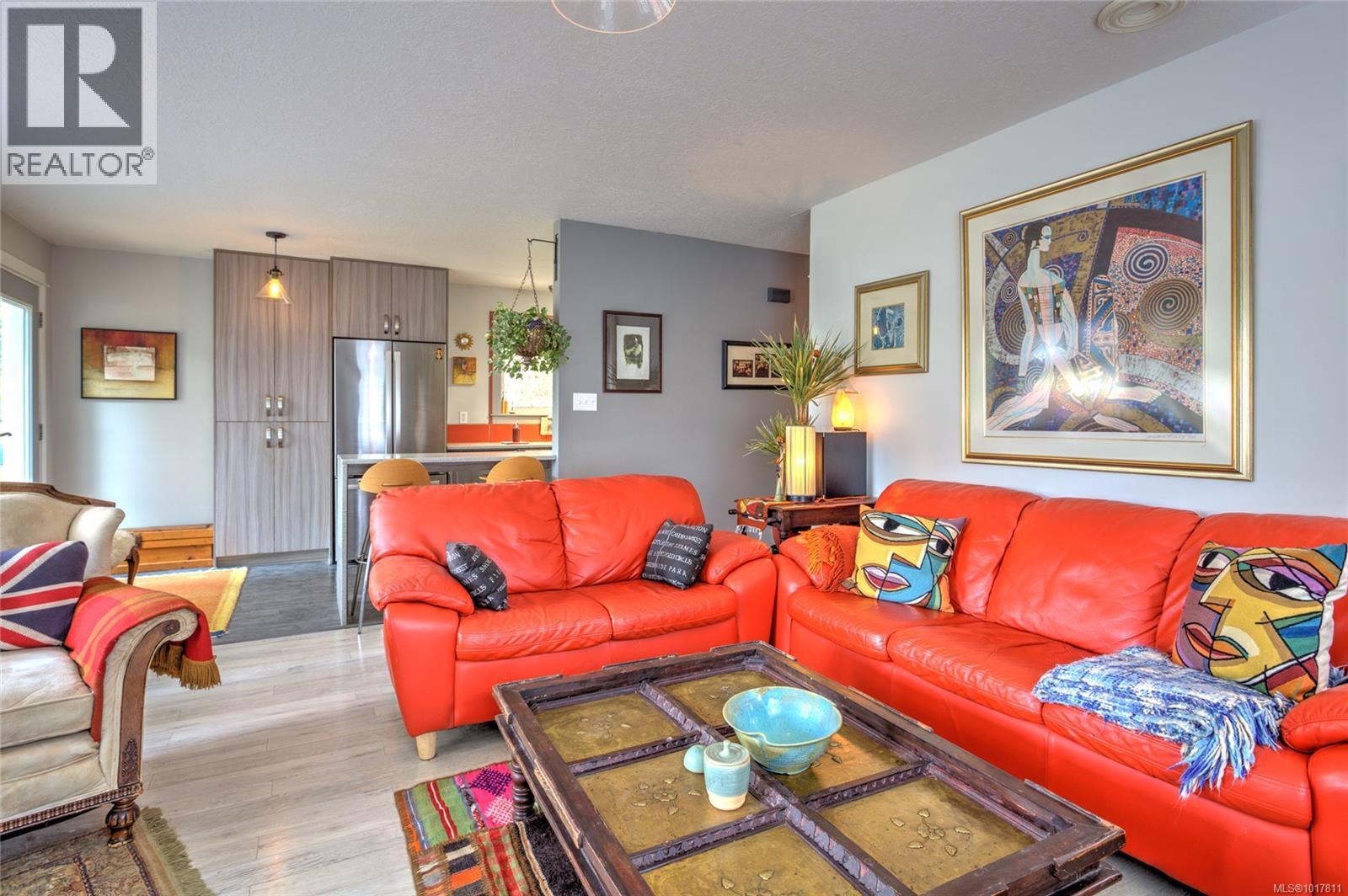 7777 Sunset Dr, Lake Cowichan