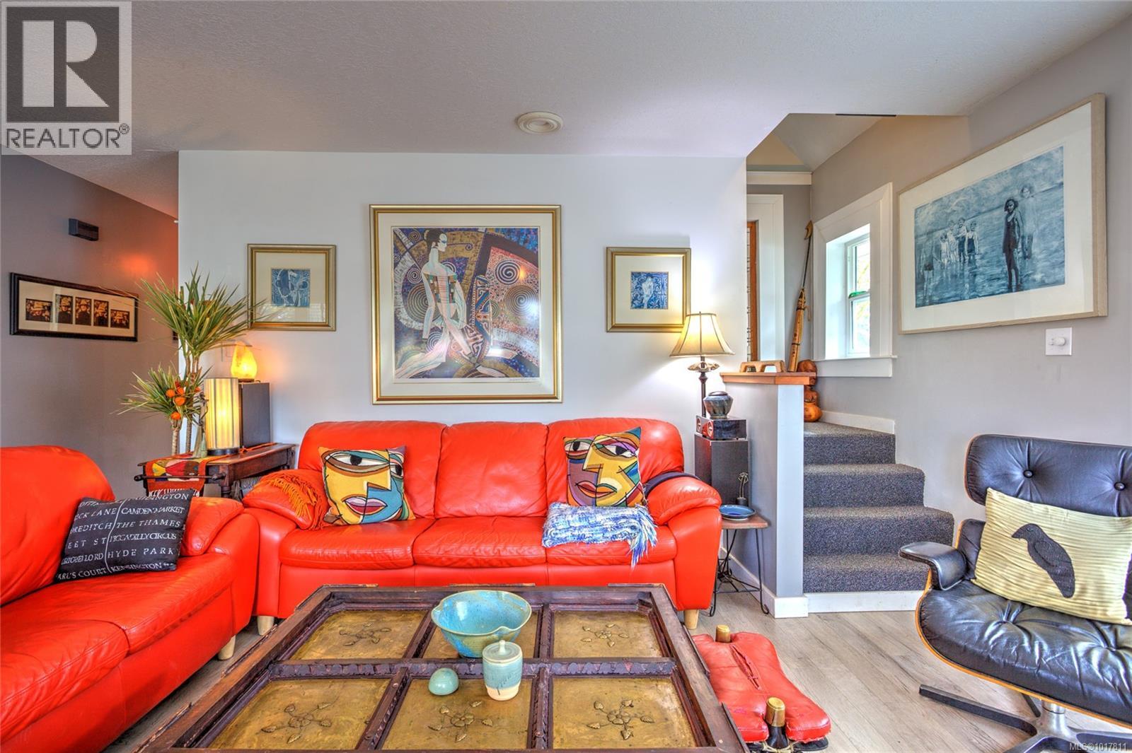 7777 Sunset Dr, Lake Cowichan