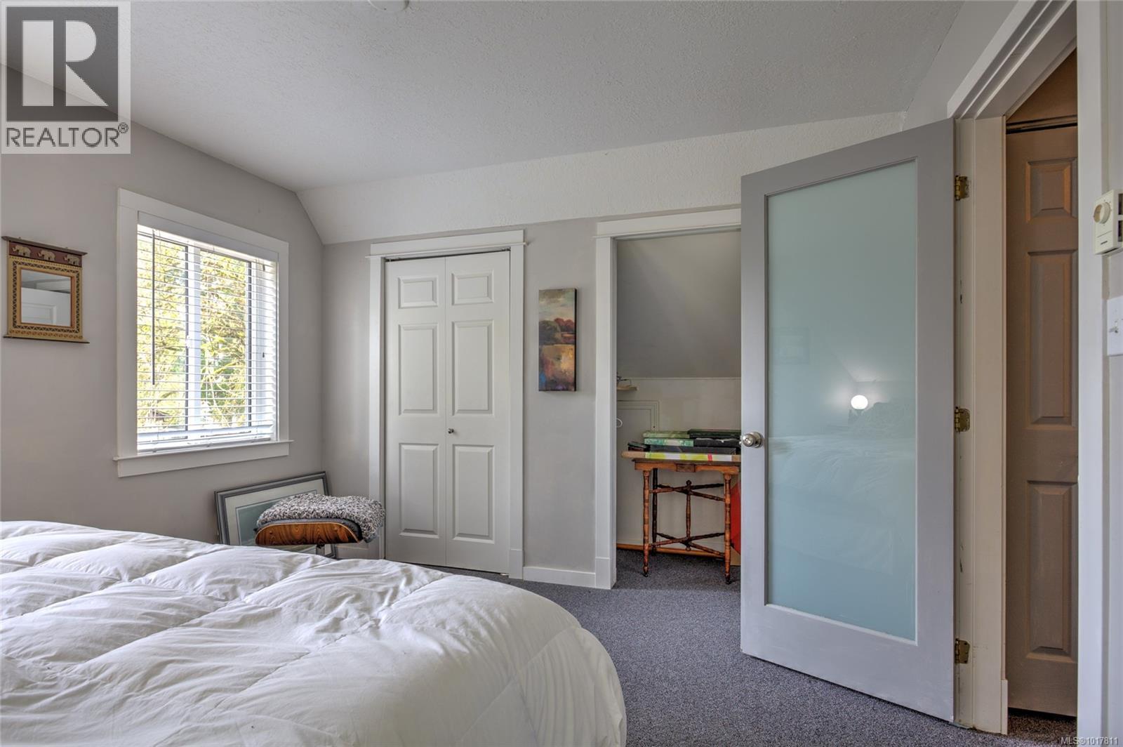 7777 Sunset Dr, Lake Cowichan