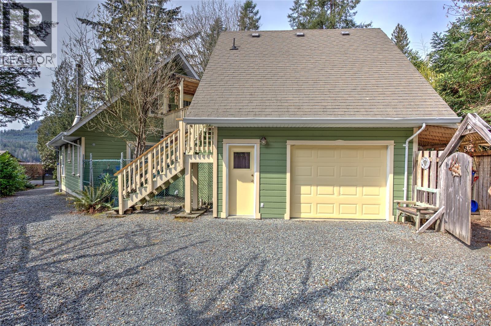 7777 Sunset Dr, Lake Cowichan