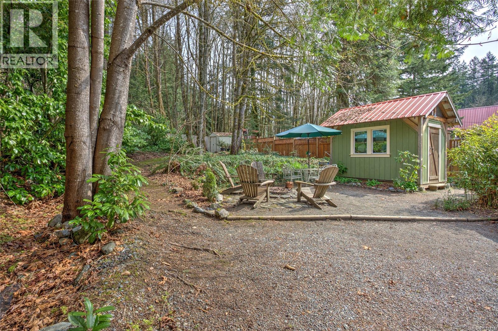 7777 Sunset Dr, Lake Cowichan