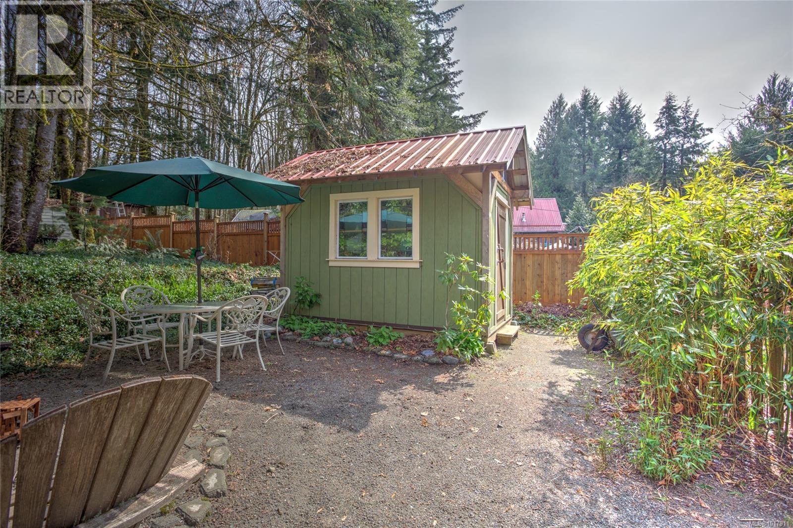 7777 Sunset Dr, Lake Cowichan