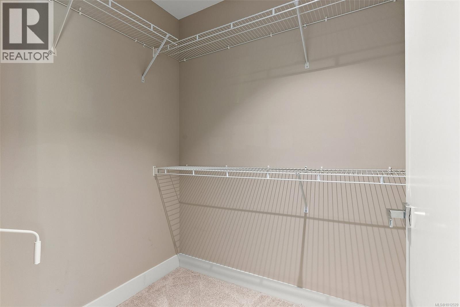 104 2096 Kennedy St, Sooke