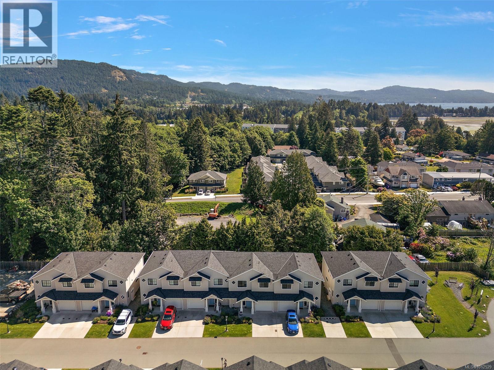 104 2096 Kennedy St, Sooke