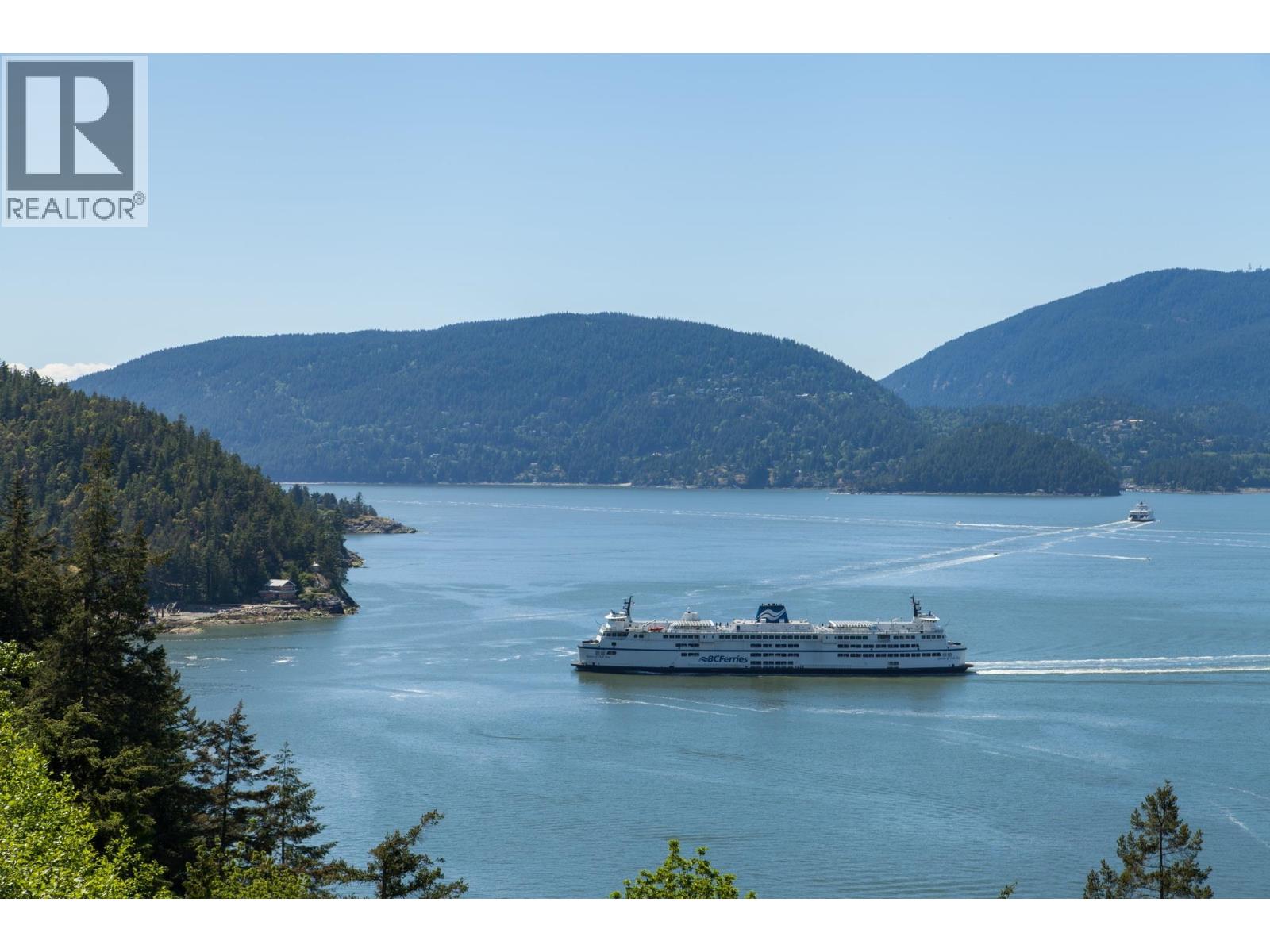 401 6687 NELSON AVENUE, West Vancouver