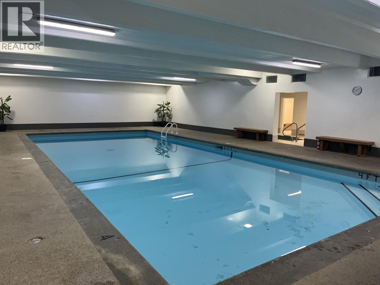 102 2016 FULLERTON AVENUE, North Vancouver