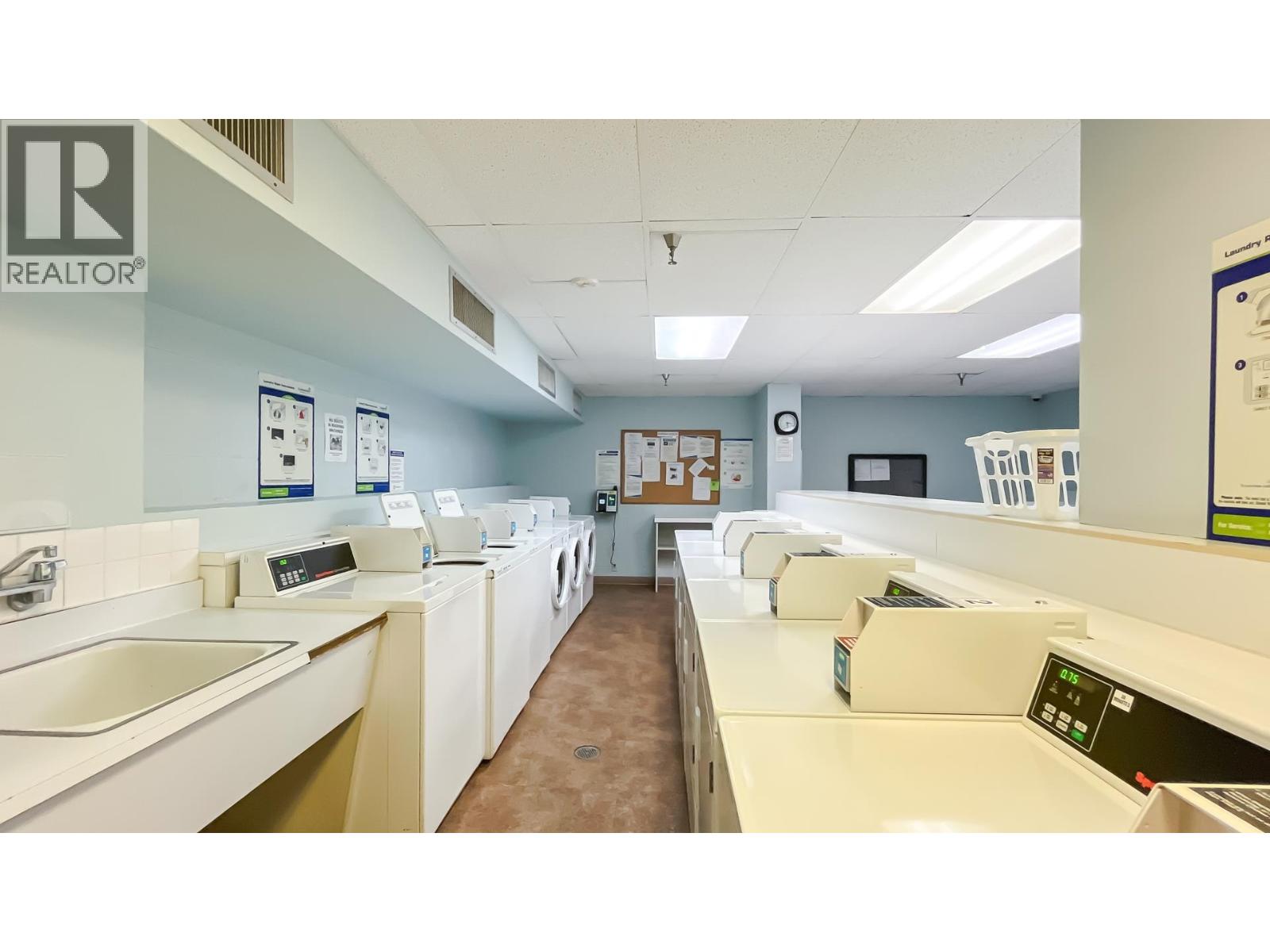 102 2016 FULLERTON AVENUE, North Vancouver