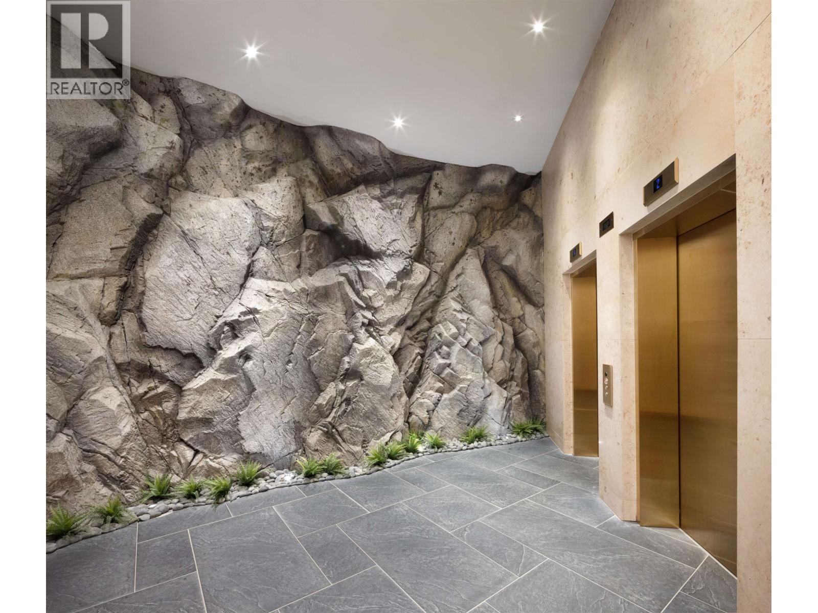 503 6707 NELSON AVENUE, West Vancouver