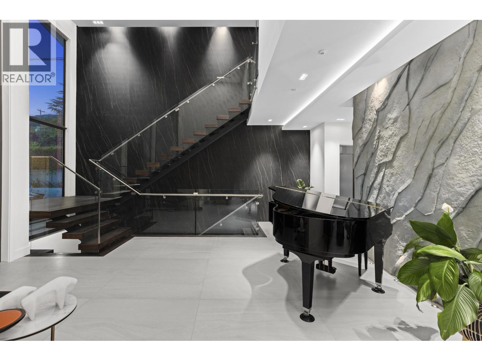 1840 ORCHARD WAY, West Vancouver