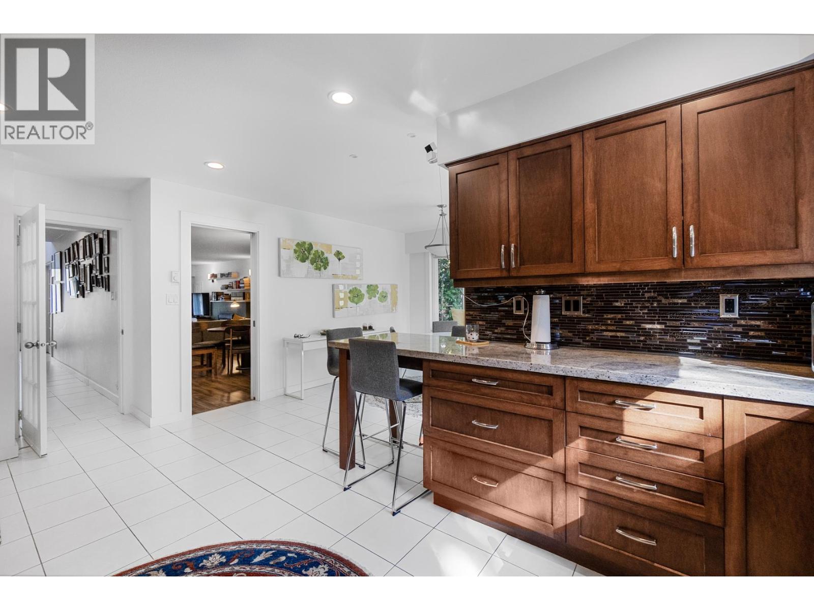 815 E 29TH STREET, North Vancouver