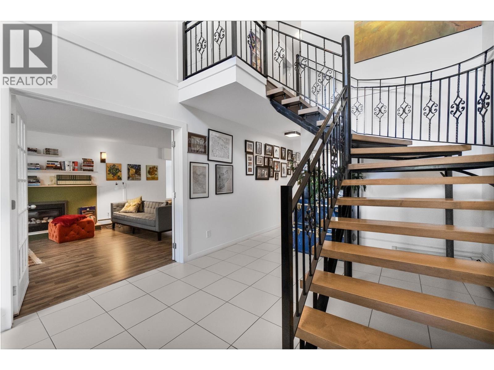 815 E 29TH STREET, North Vancouver