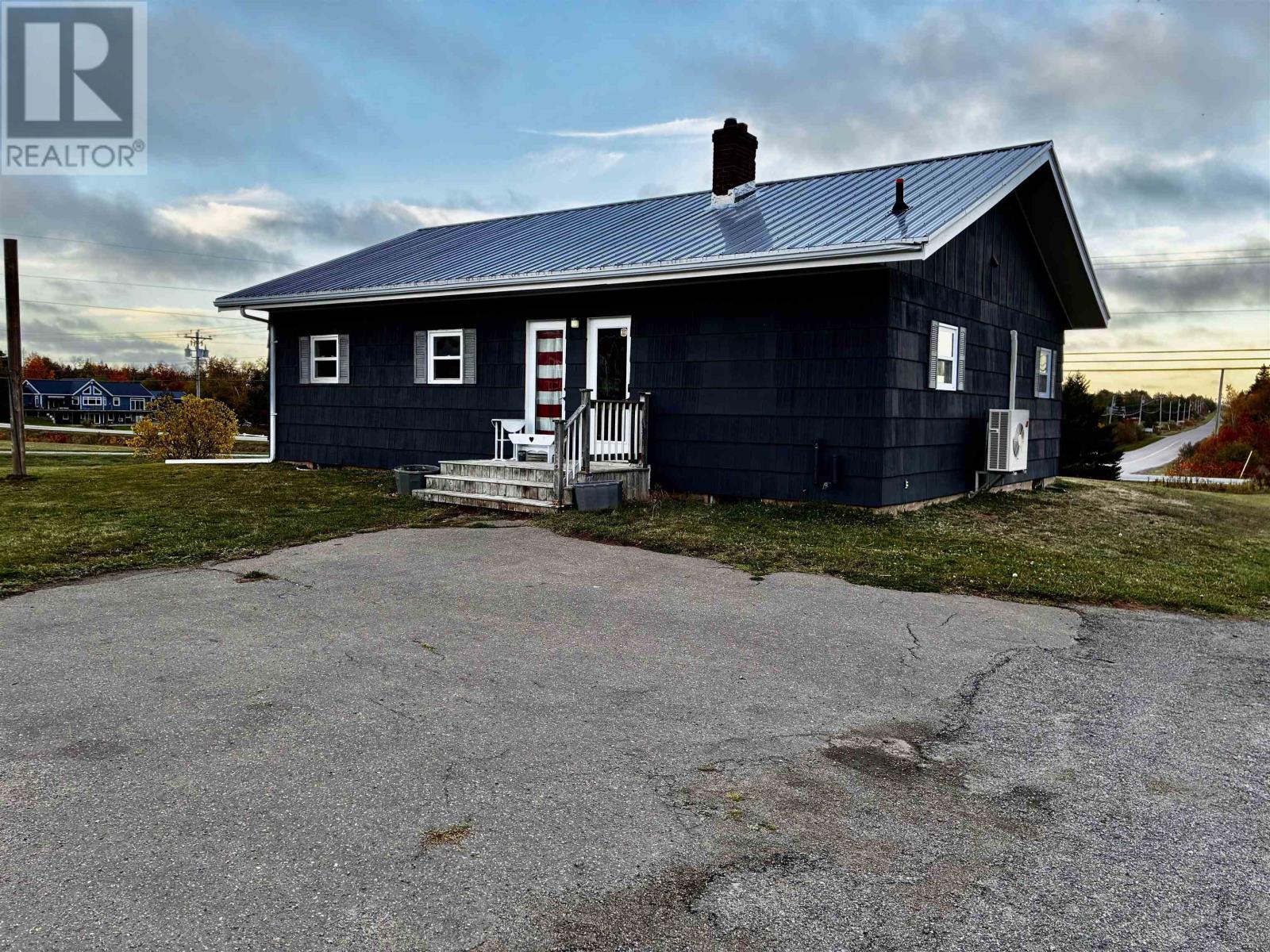 3363 Brackley Point Road