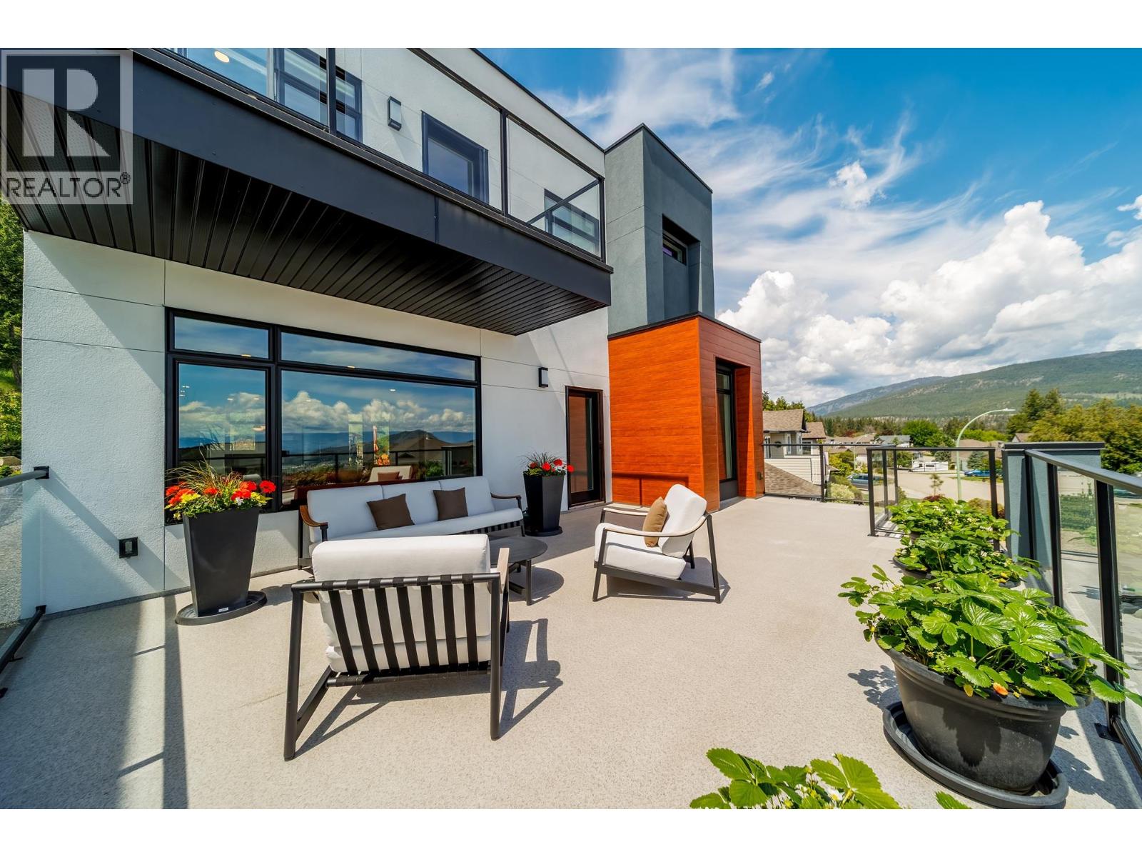 3702 Astoria Drive, West Kelowna