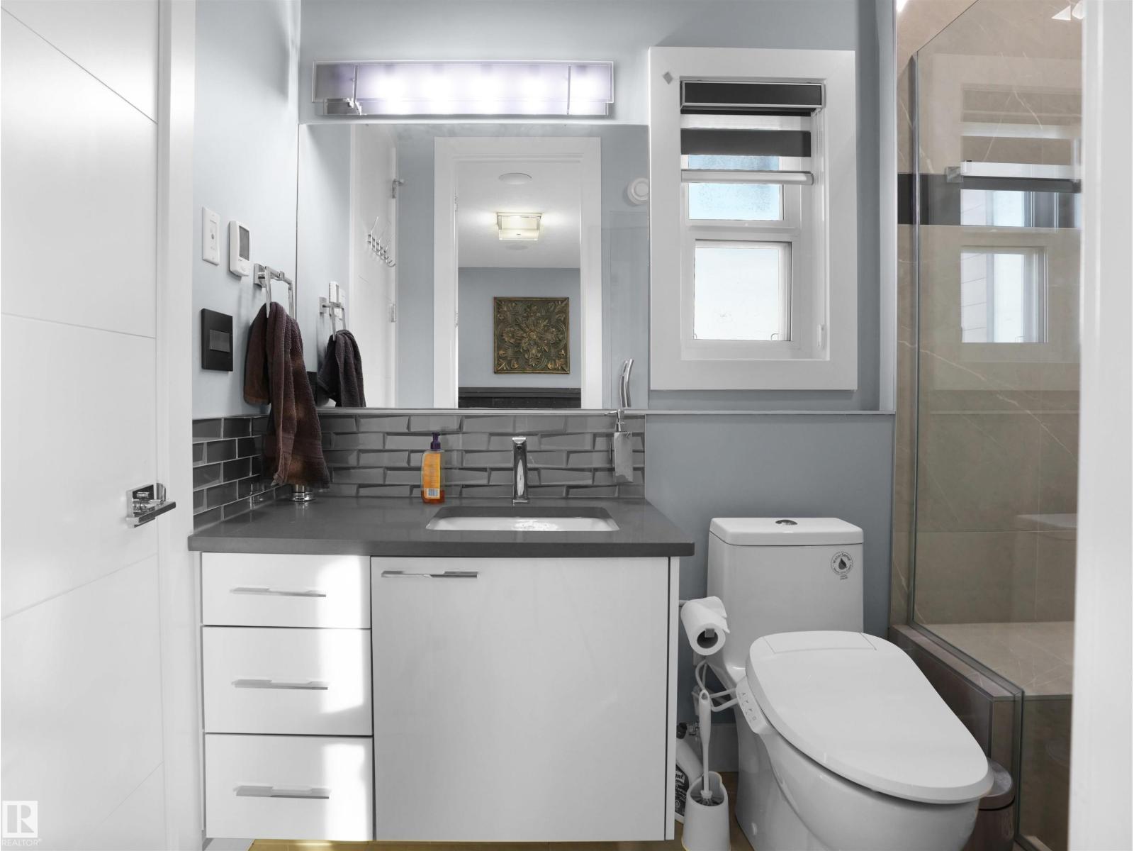 913 WOOD PL NW, Edmonton