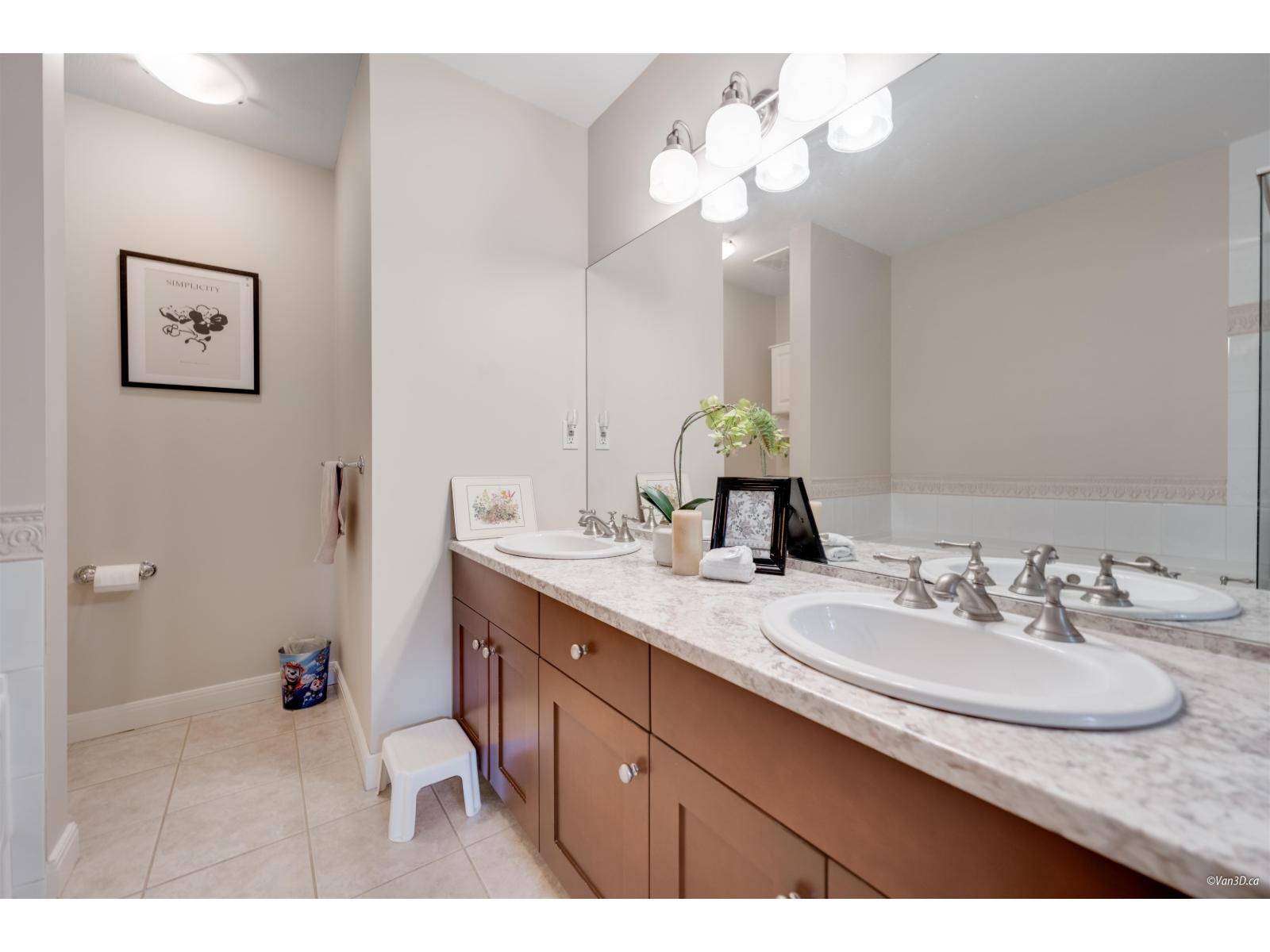 35 14968 24 AVENUE, Surrey