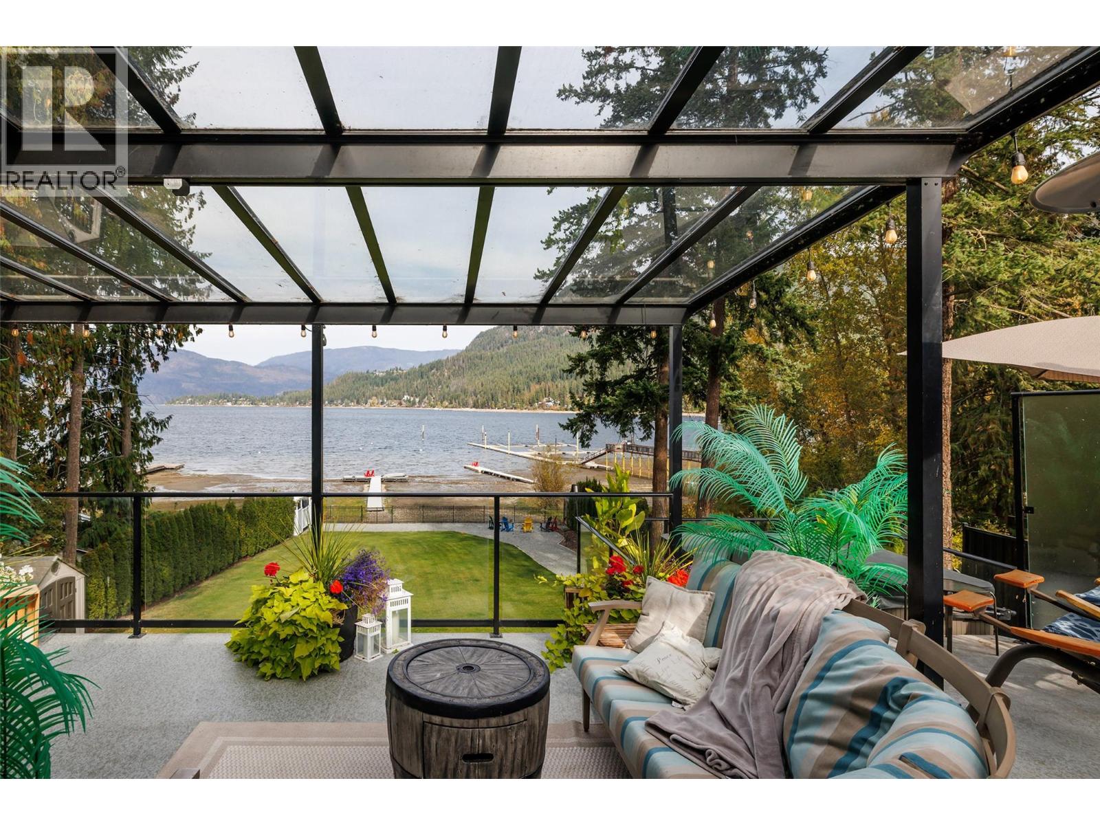  2661 Blind Bay Road, Blind Bay