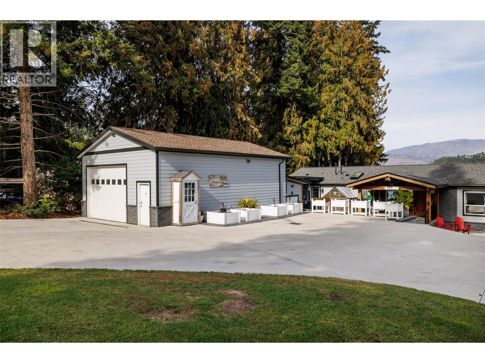  2661 Blind Bay Road, Blind Bay