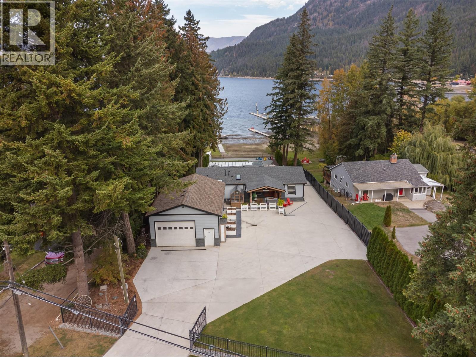  2661 Blind Bay Road, Blind Bay