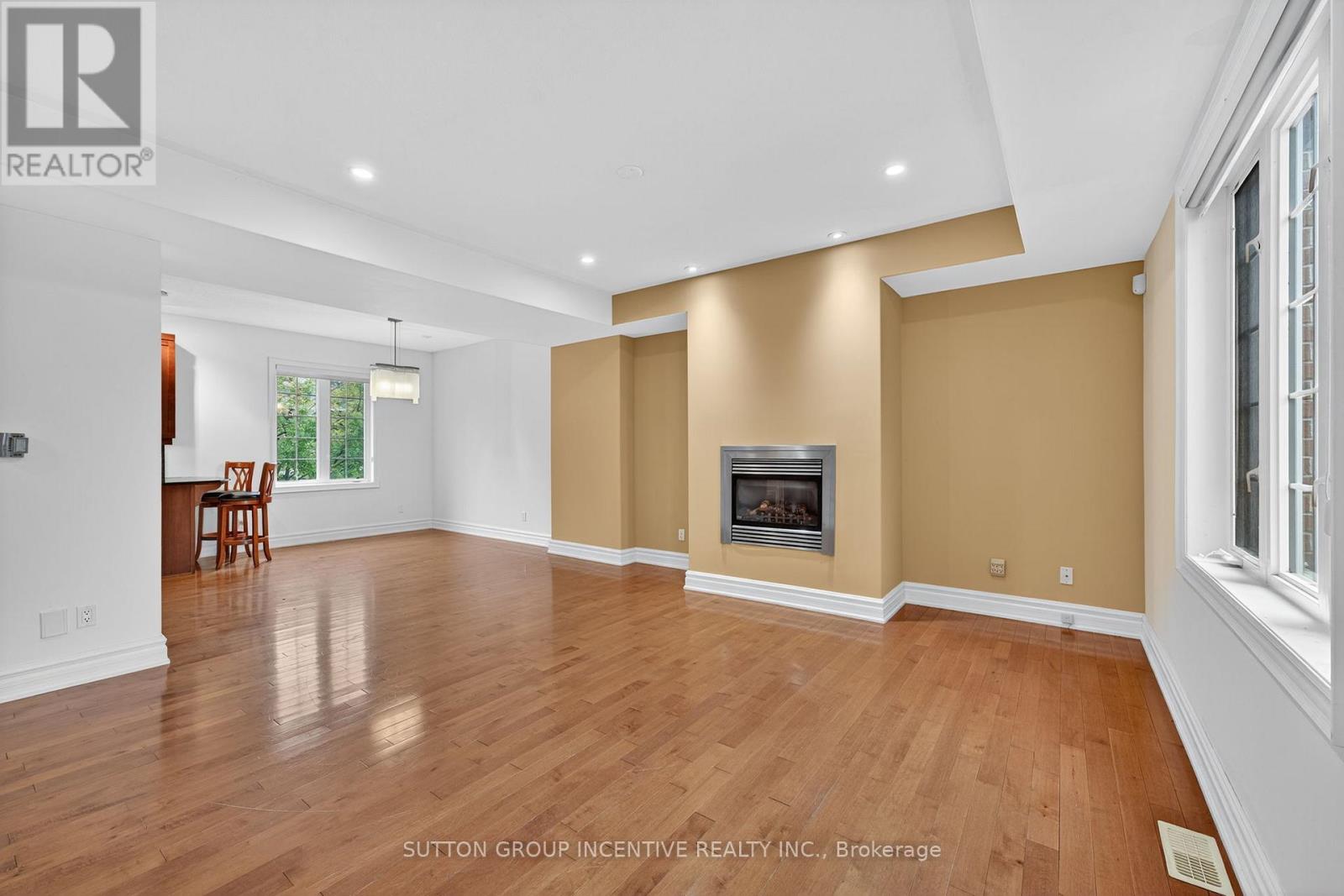 23 WHITE OAKS ROAD - 10