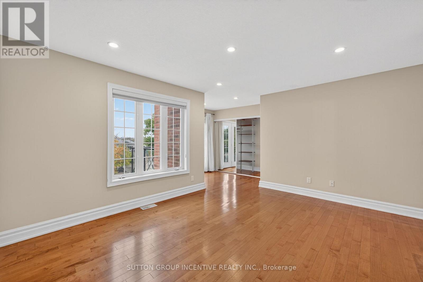 23 WHITE OAKS ROAD - 28