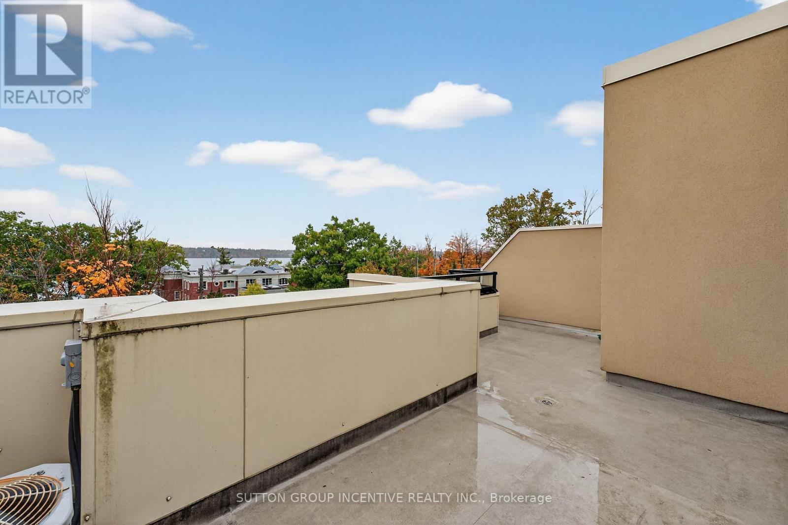 23 WHITE OAKS ROAD - 43