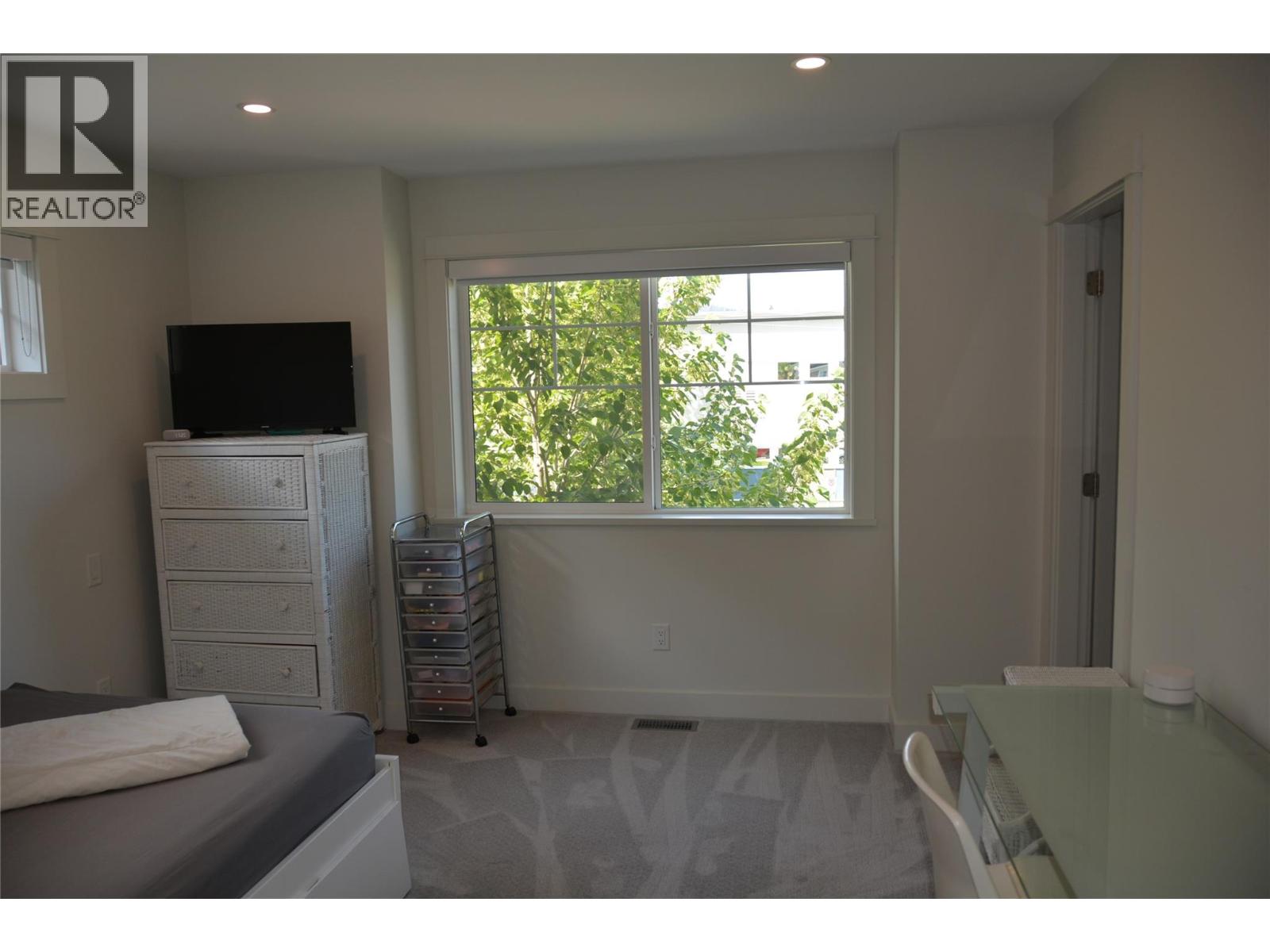 104 1393 9TH Avenue, Kamloops